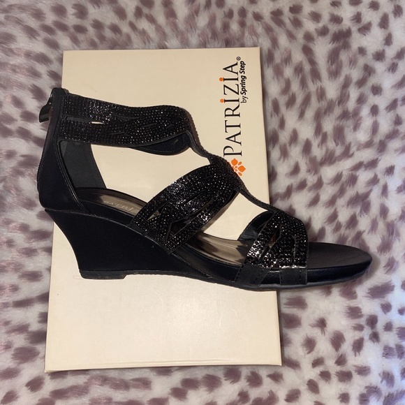 Spring Step Black Wedges - Picture 6 of 8